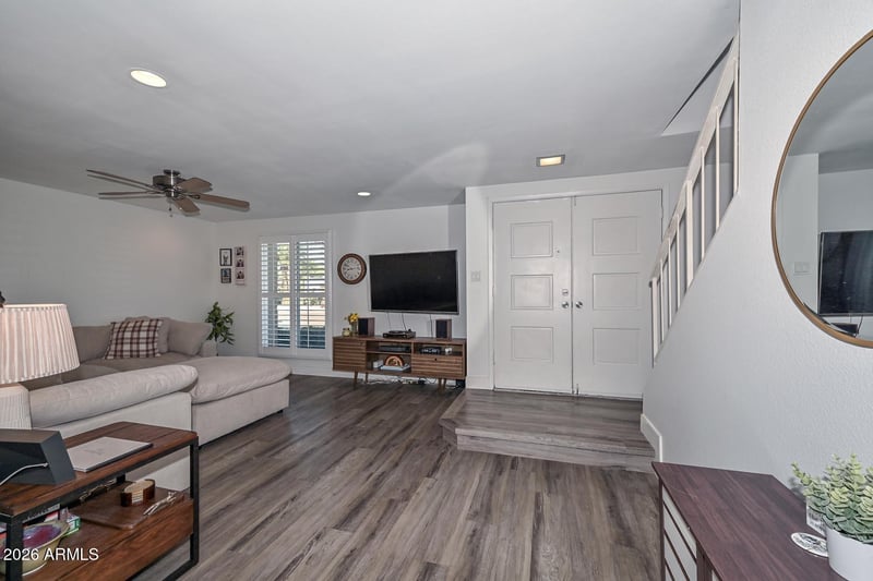 8305 Vista Dr, Scottsdale, AZ 85250
