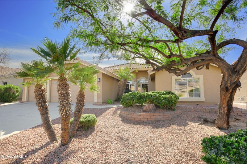 8305 W Tonto Ln, Peoria, AZ 85382