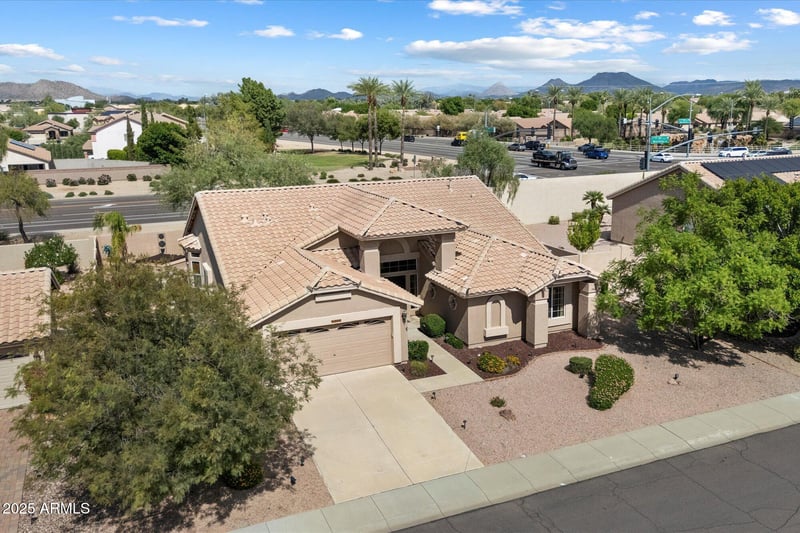 8306 Escuda Dr, Peoria, AZ 85382