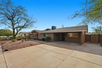 8307 Clarendon Ave, Scottsdale, AZ 85251