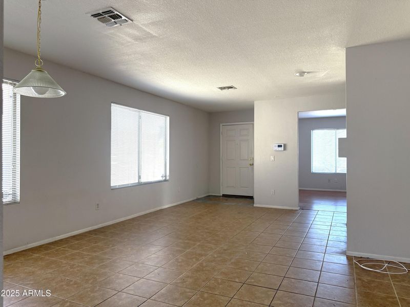 8308 W Baxter Dr, Phoenix, AZ 85037