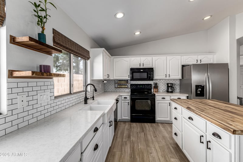 8308 Berridge Ln, Glendale, AZ 85305