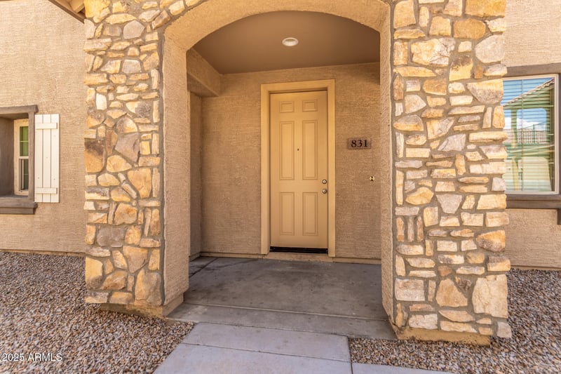 831 Agua Fria Ln, Avondale, AZ 85323