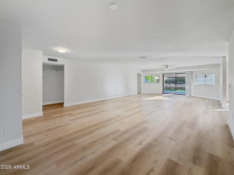 831 S 76th Pl, Mesa, AZ 85208