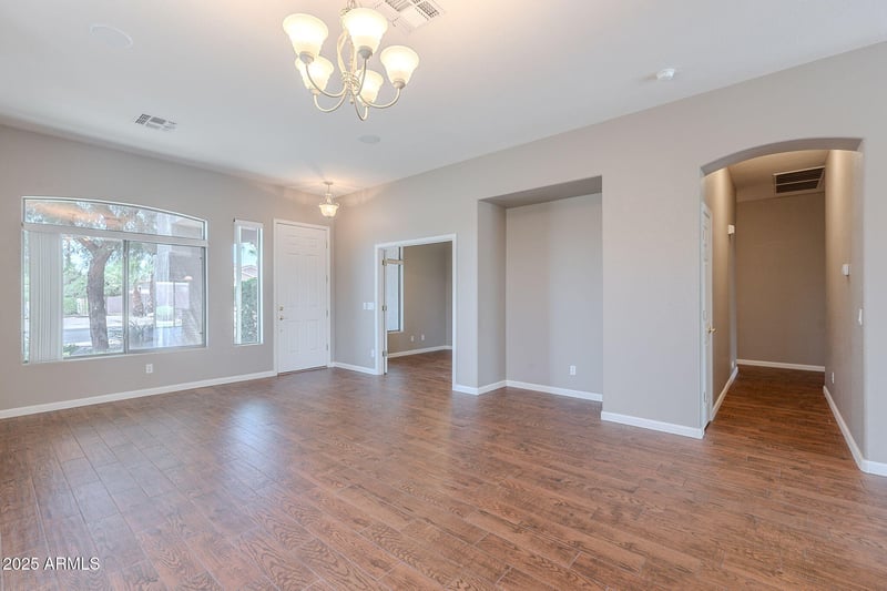 831 Taurus Pl, Chandler, AZ 85249