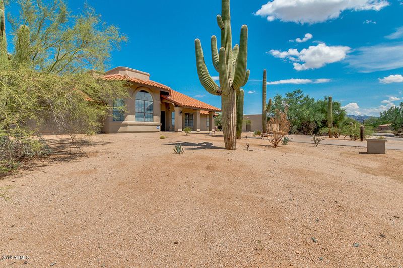 8310 E Bronco Trl, Scottsdale, AZ 85255