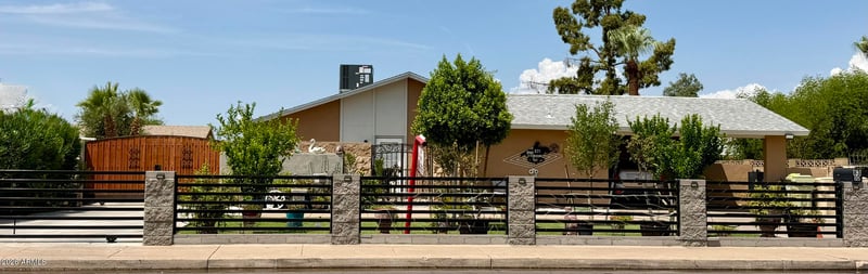 8310 N 55th Ave, Glendale, AZ 85302