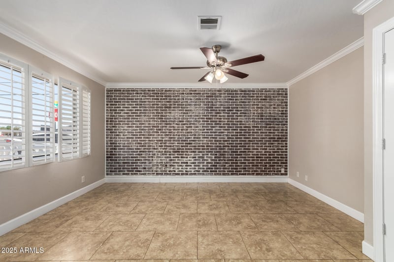 8310 University Dr, Mesa, AZ 85207