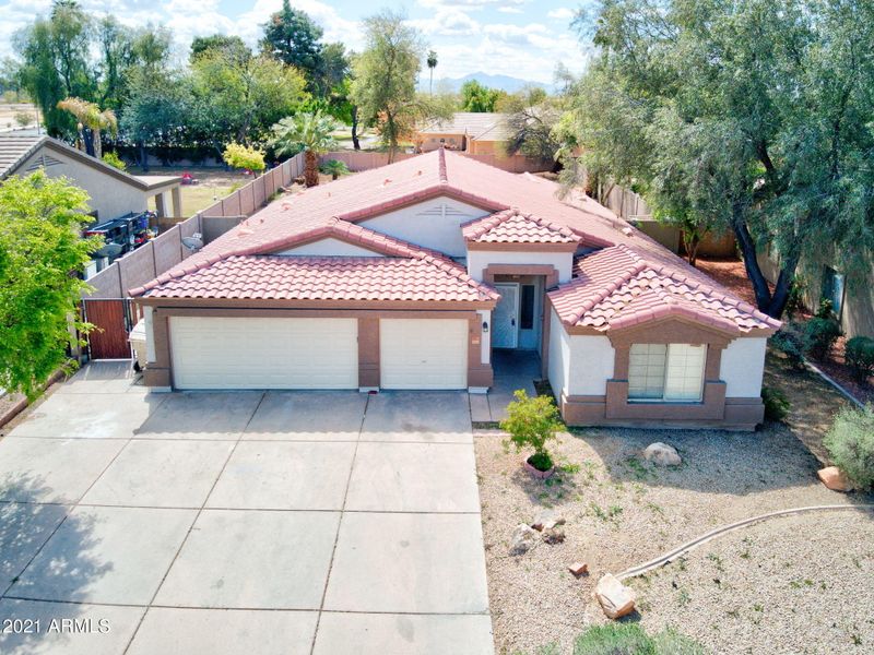 8311 W Berridge Ln, Glendale, AZ 85305