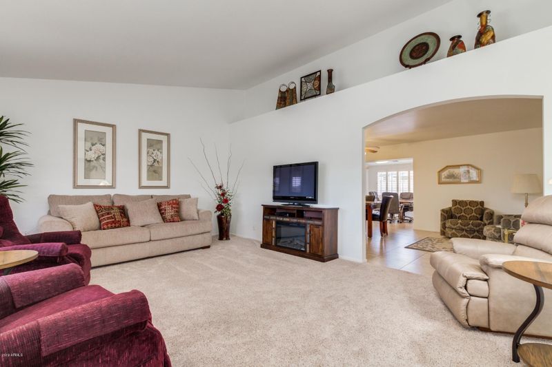 8312 E Naranja Ave, Mesa, AZ 85209