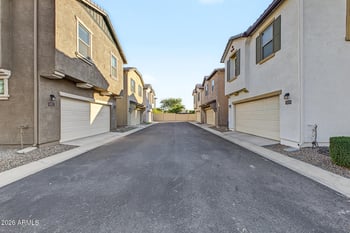 8313 E Impala Ave, Mesa, AZ 85209