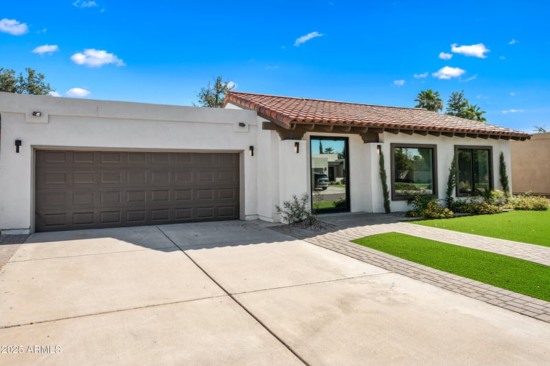 8313 Thoroughbred Trl, Scottsdale, AZ 85258