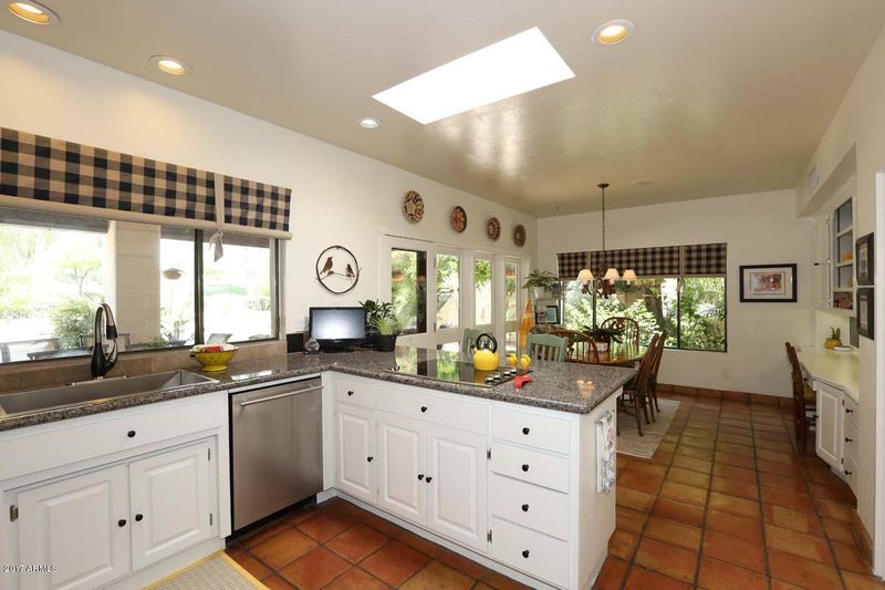 8314 E Sands Dr, Scottsdale, AZ 85255