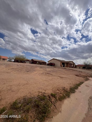 8314 Santa Cruz Blvd #1366, Arizona City, AZ 85123