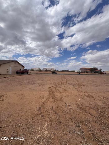 8314 Santa Cruz Blvd #1366, Arizona City, AZ 85123