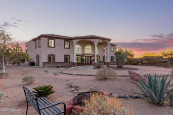 8315 Palm Ln, Mesa, AZ 85207