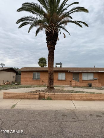 8316 Devonshire Ave, Phoenix, AZ 85037