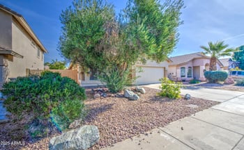 8317 61st Ln, Glendale, AZ 85302