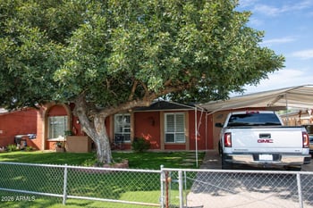 8318 Turney Ave, Phoenix, AZ 85037