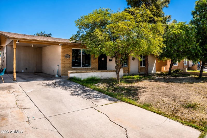 8318 Roma Ave, Phoenix, AZ 85037