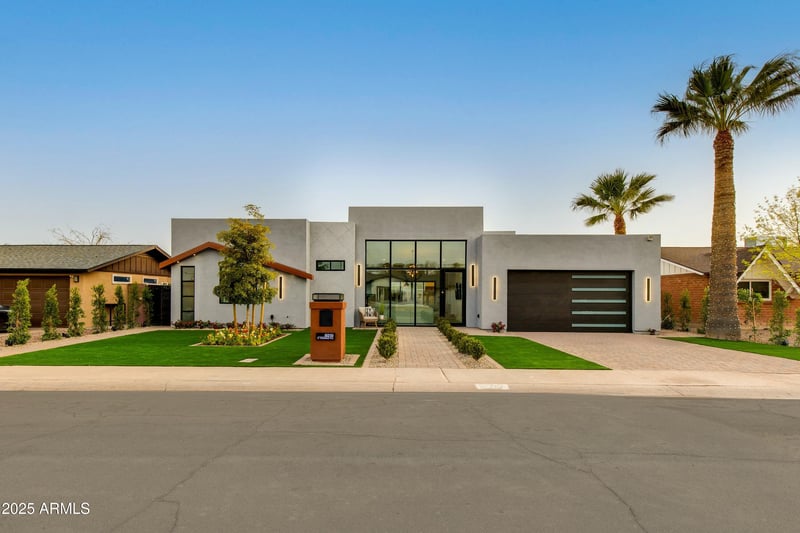 8319 Columbus Ave, Scottsdale, AZ 85251