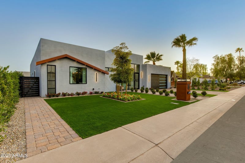 8319 Columbus Ave, Scottsdale, AZ 85251