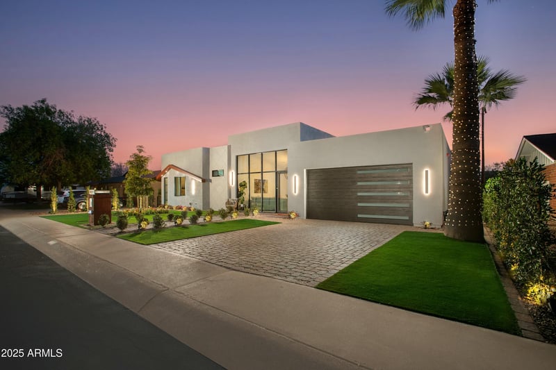 8319 Columbus Ave, Scottsdale, AZ 85251