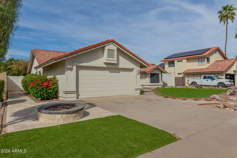 832 N Alvaro Cir, Mesa, AZ 85205