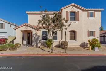 832 Stottler Dr, Gilbert, AZ 85296