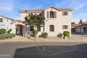 832 Stottler Dr, Gilbert, AZ 85296