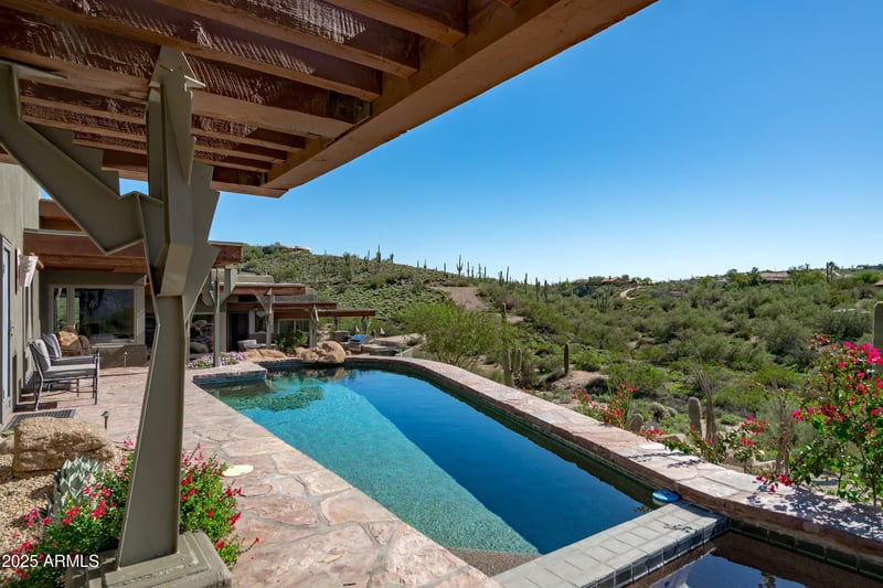8320 E Concho Ln, Carefree, AZ 85377