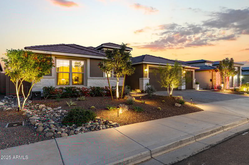 8323 186th Ln, Waddell, AZ 85355