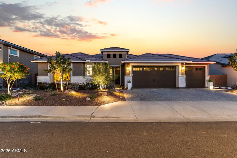 8323 186th Ln, Waddell, AZ 85355