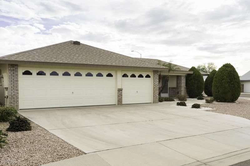 8323 E Neville Ave, Mesa, AZ 85209