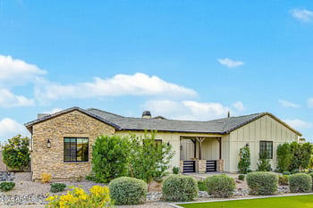 8323 E Regina Cir, Mesa, AZ 85207