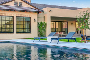 8323 E Regina Cir, Mesa, AZ 85207