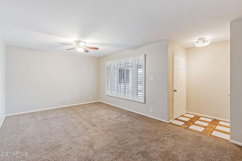 8323 N 5th St, Phoenix, AZ 85020
