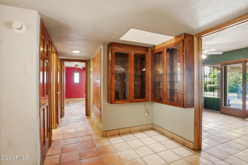 8324 N 8th Ave, Phoenix, AZ 85021