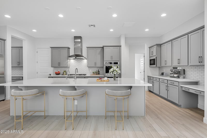 8324 Palo Verde Dr, Glendale, AZ 85305