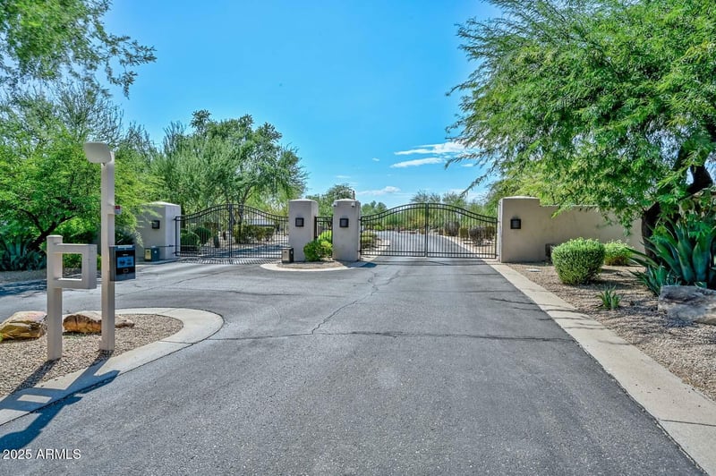 8325 La Caille --, Peoria, AZ 85383