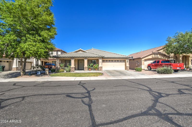 8325 S 45th Ln, Laveen, AZ 85339