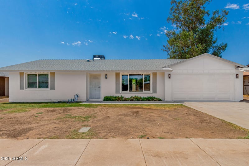 8326 56th Ave, Glendale, AZ 85302