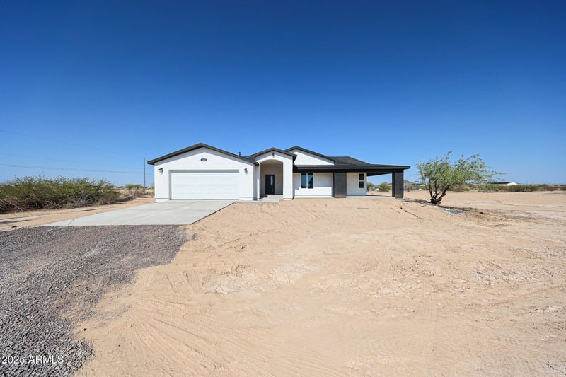 8328 351st Ln, Tonopah, AZ 85354