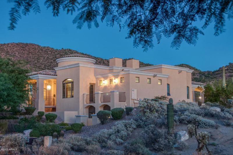 8329 E Echo Canyon Cir, Mesa, AZ 85207