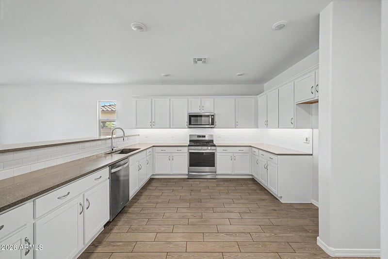 8329 N 173rd Ln, Waddell, AZ 85355