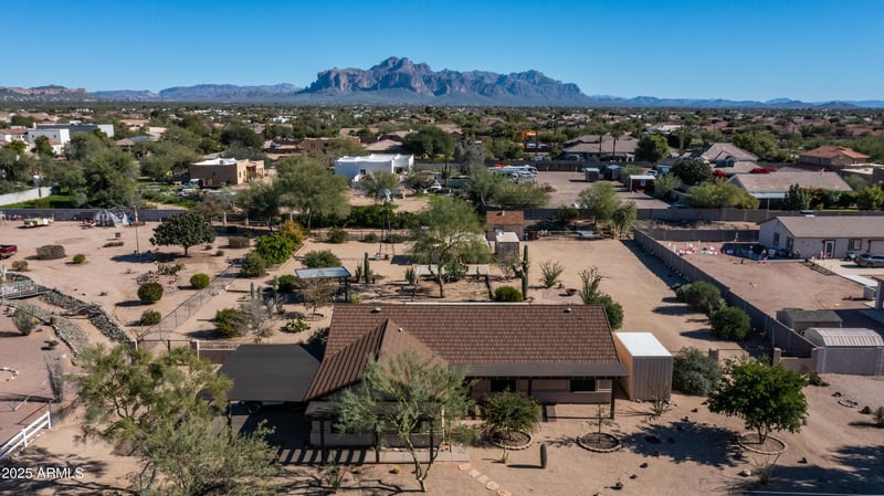 833 110th St, Mesa, AZ 85207