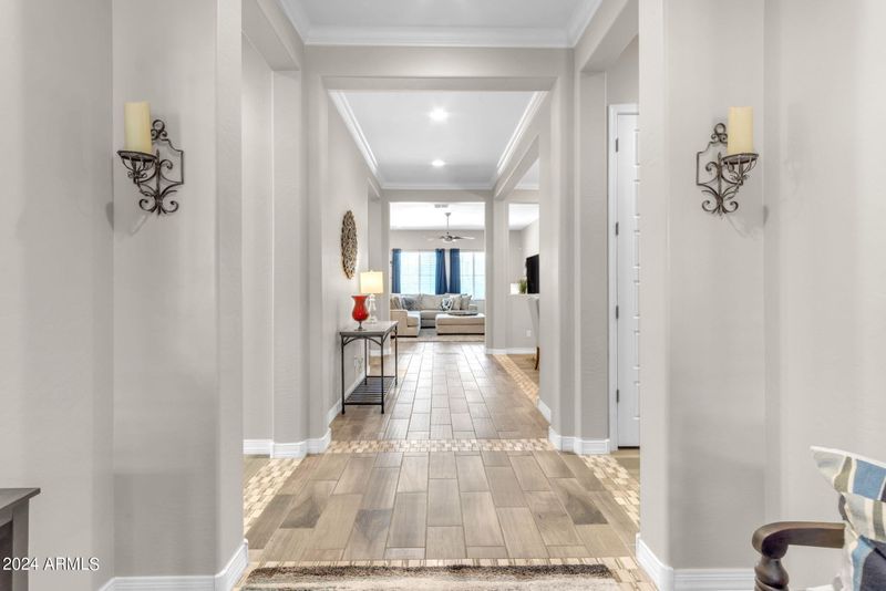 833 E Horseshoe Pl, Chandler, AZ 85249