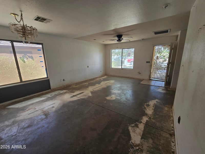 833 E Pima Ave, Apache Junction, AZ 85119