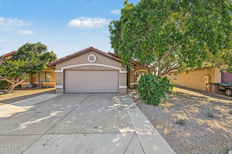 833 E Pima Ave, Apache Junction, AZ 85119