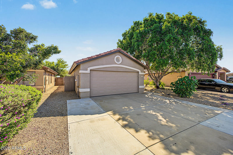 833 E Pima Ave, Apache Junction, AZ 85119